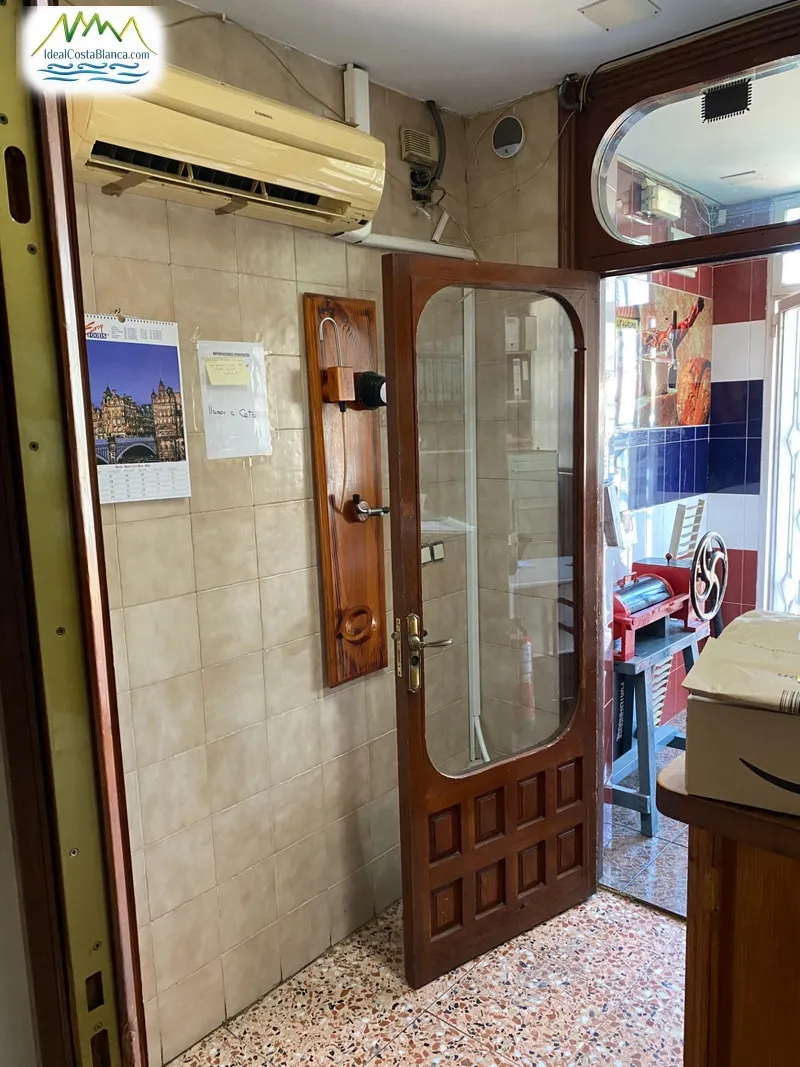 Commercial Unit in l'Alfas del Pi - 6