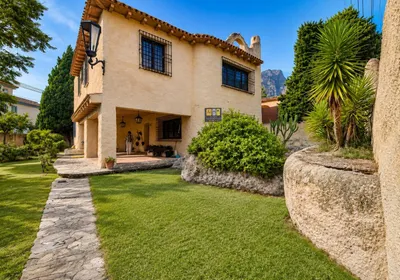 Villa in Polop