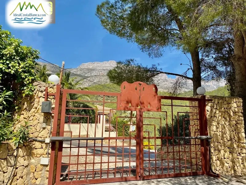 Chalet en Callosa d'en Sarrià - 2