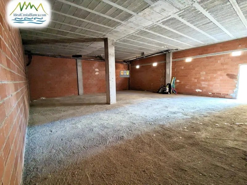 Commercial Unit à Altea - 2