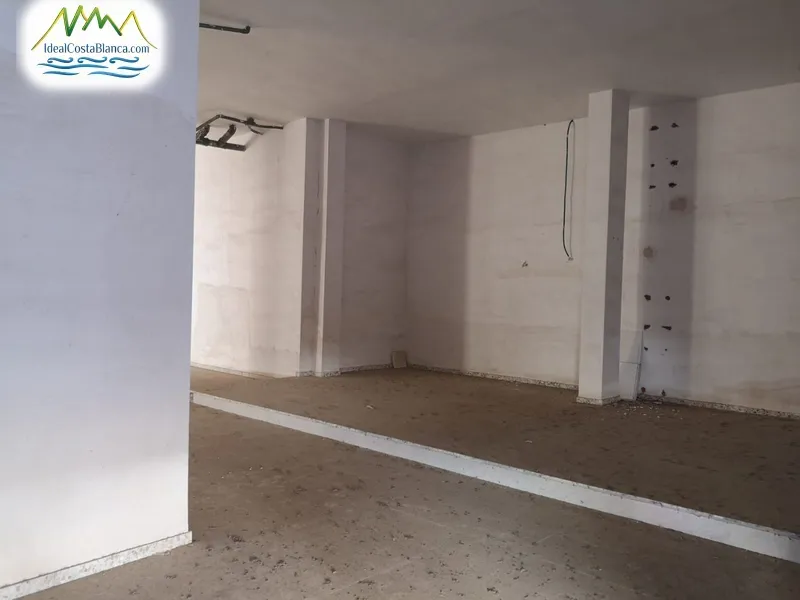 Commercial Unit in Villajoyosa - 2