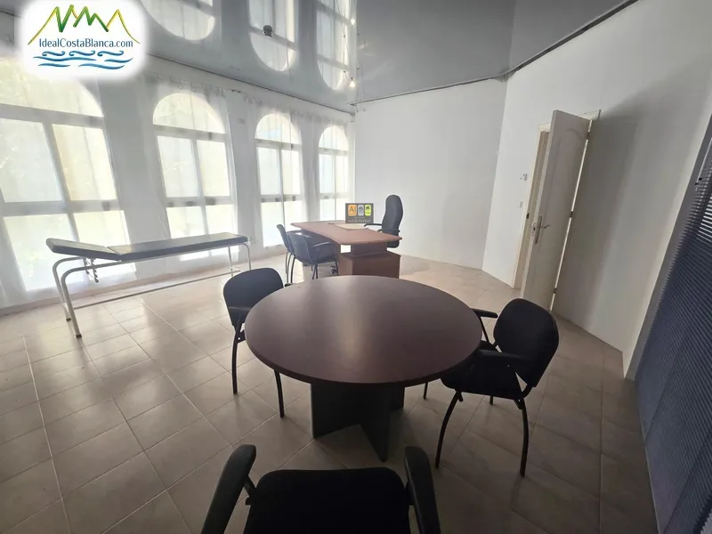 Commercial Unit in Calpe - 2