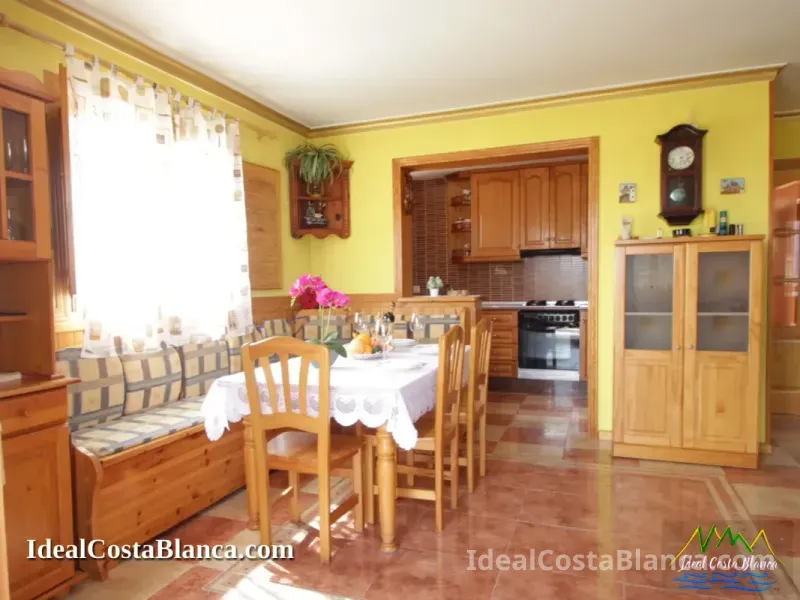 Villa with pool for sale in Confrides - 18