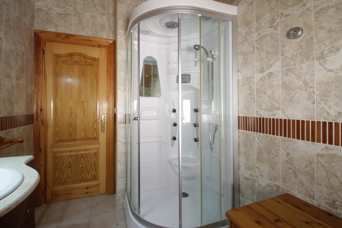 Villa with pool for sale in Confrides - 39