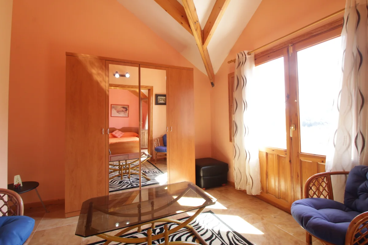 Villa with pool for sale in Confrides - 43