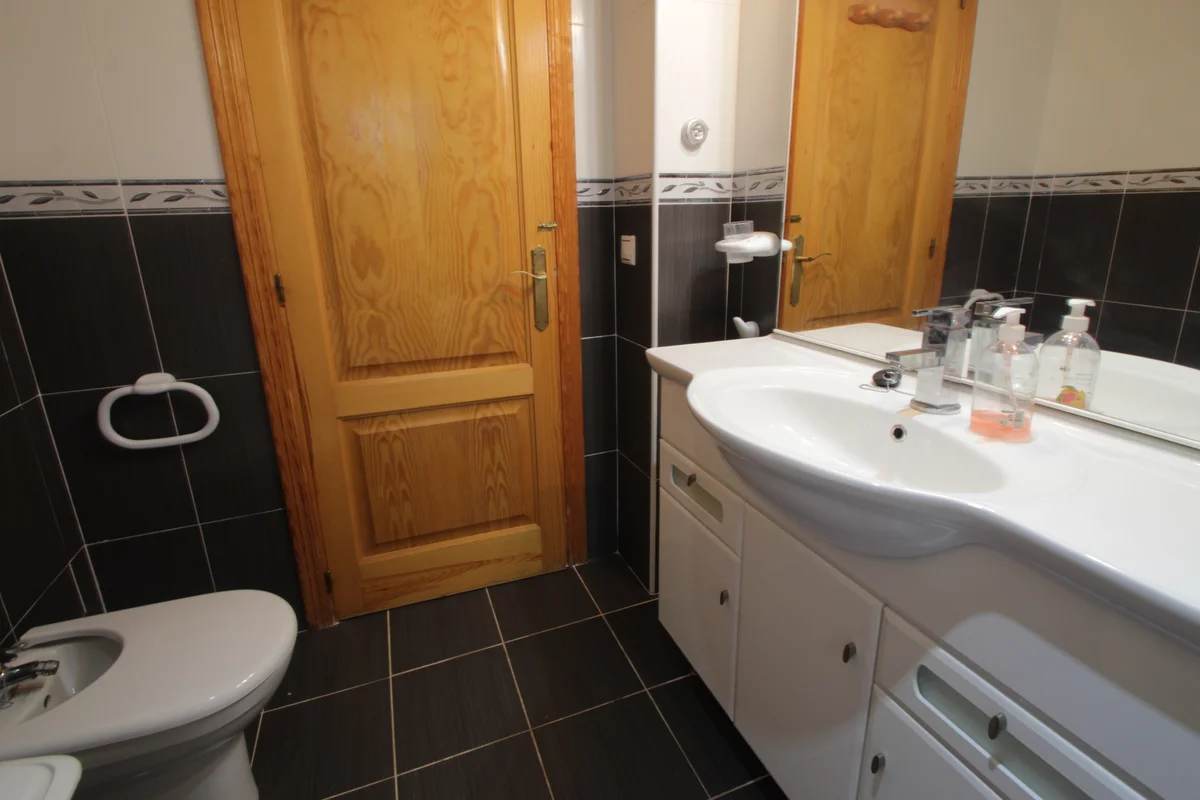 Villa with pool for sale in Confrides - 27