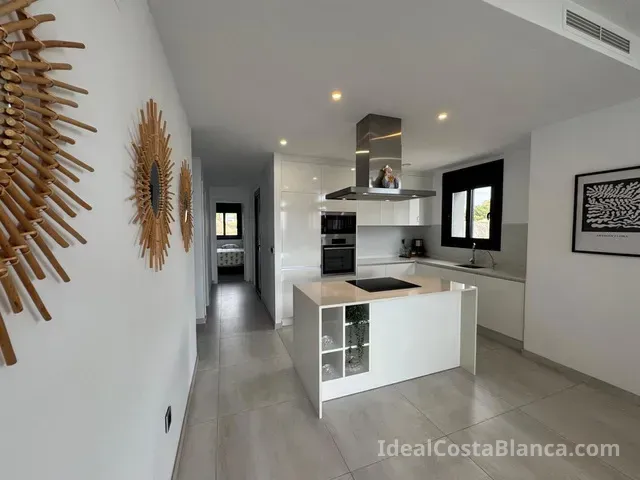 Piso en Venta – Sunset Wave, Benidorm | 3 Dormitorios, Terraza, Piscinas, Playa Poniente - 8