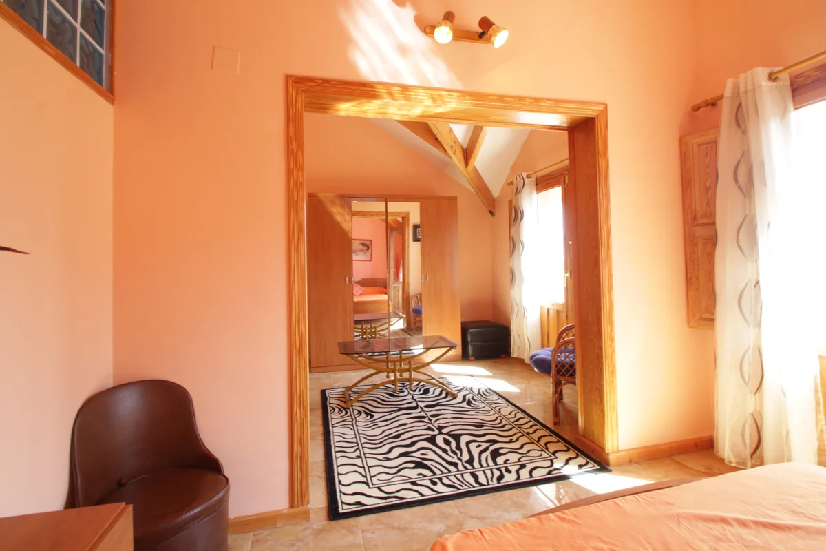 Villa with pool for sale in Confrides - 42