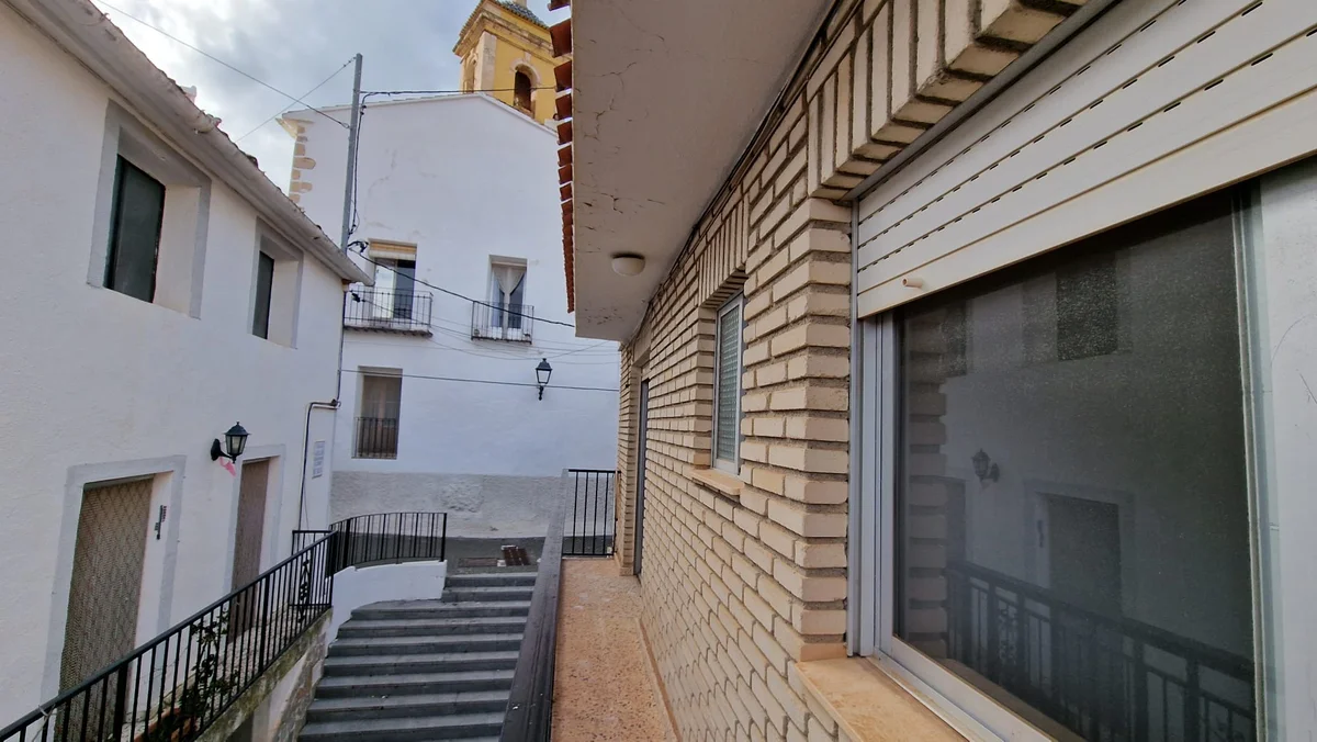 Maison de village à Confrides. Location longue durée. - 3