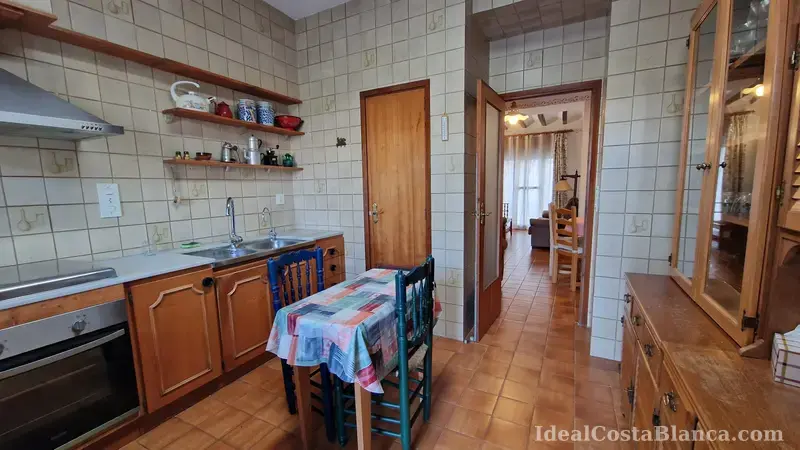 Dorfhaus in Benimantell - 9