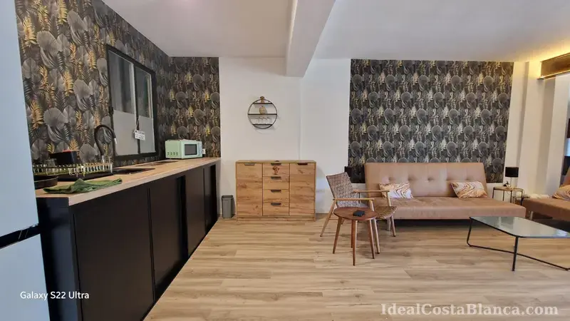 Fully refurbished flat in Confrides - 8