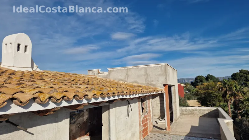 Villa Mediterránea con muchas posibilidades en Alfaz del Pi (El Cautivador) - 9