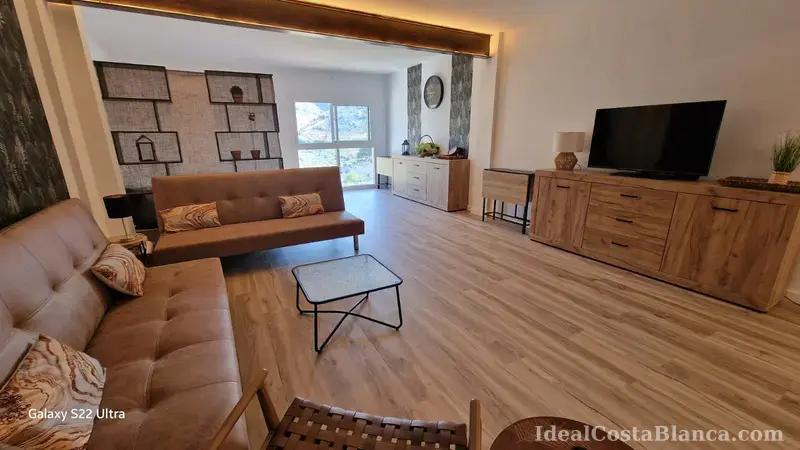 Fully refurbished flat in Confrides - 4