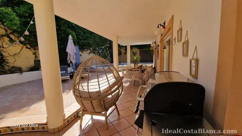 Villa with private pool for sale. - 9