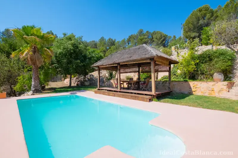 Chalet Con vista al mar y piscina en Guadalest - 4