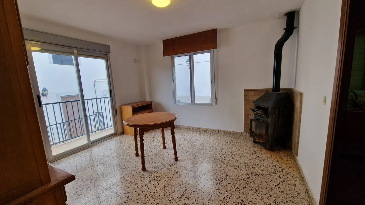 Maison de village à Confrides. Location longue durée. - 7