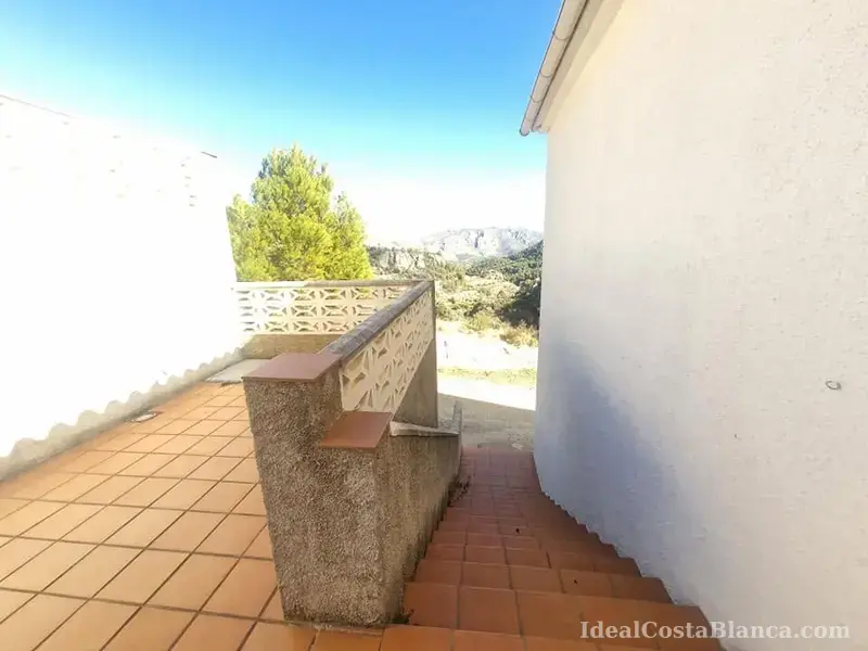 Flat to let in a country house in Confrides - 9