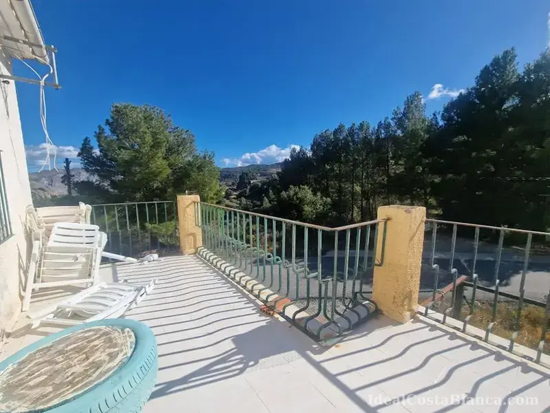 Flat to let in a country house in Confrides - 1