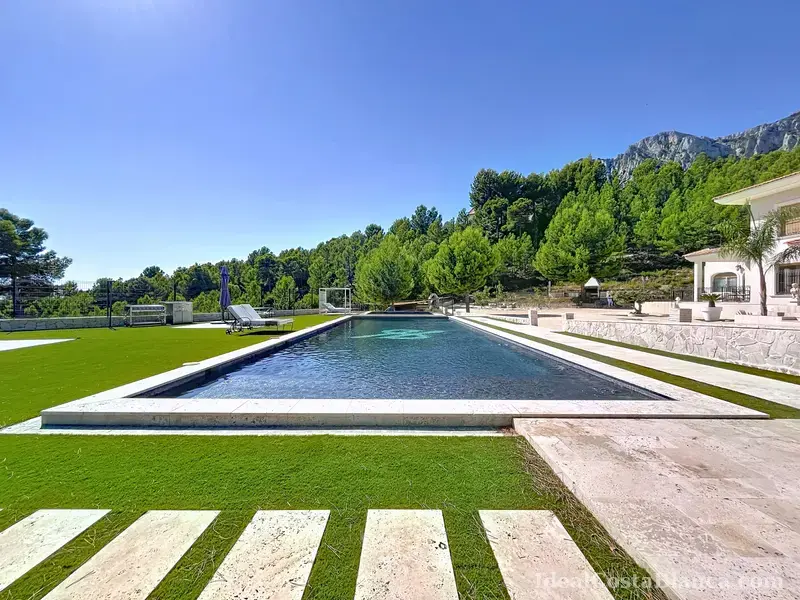 Luxury villa in Guadalest - 24