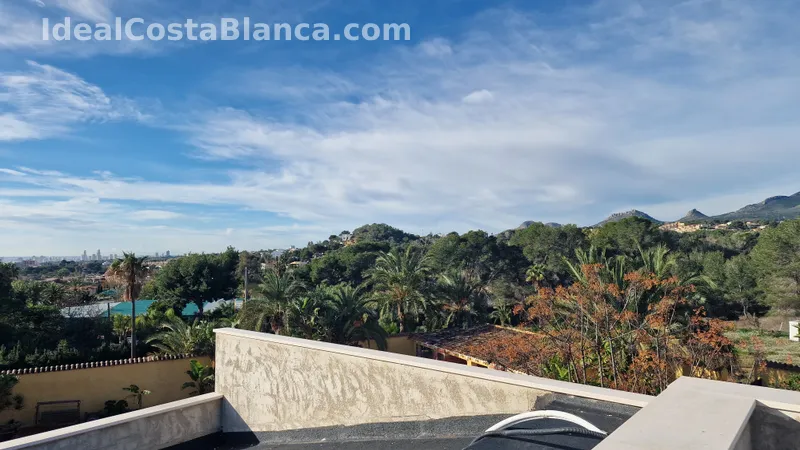 Villa Mediterránea con muchas posibilidades en Alfaz del Pi (El Cautivador) - 15