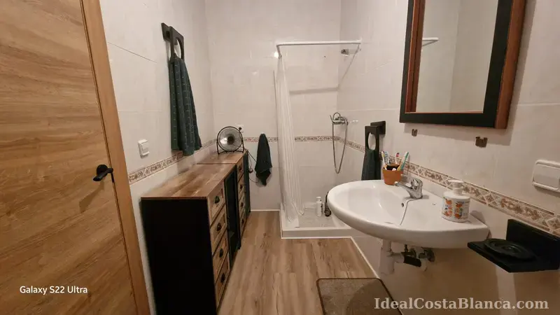 Apartamento completamente reformada en Confrides - 24