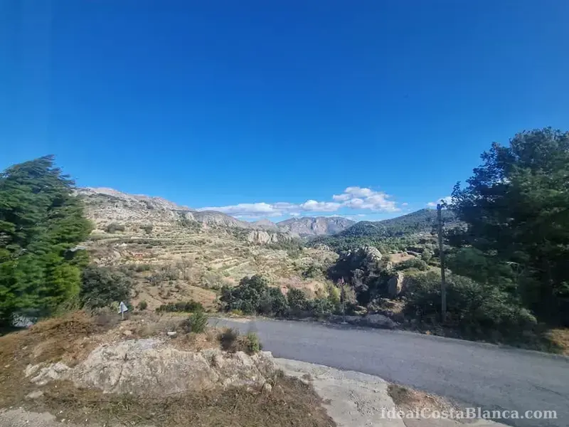 Flat to let in a country house in Confrides - 8