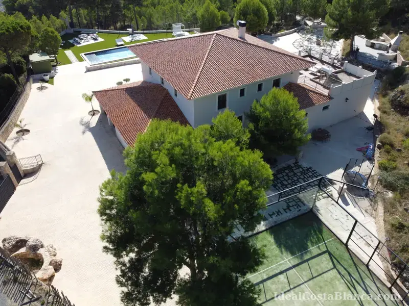 Luxury villa in Guadalest - 9