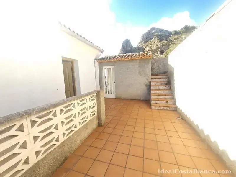 Flat to let in a country house in Confrides - 11